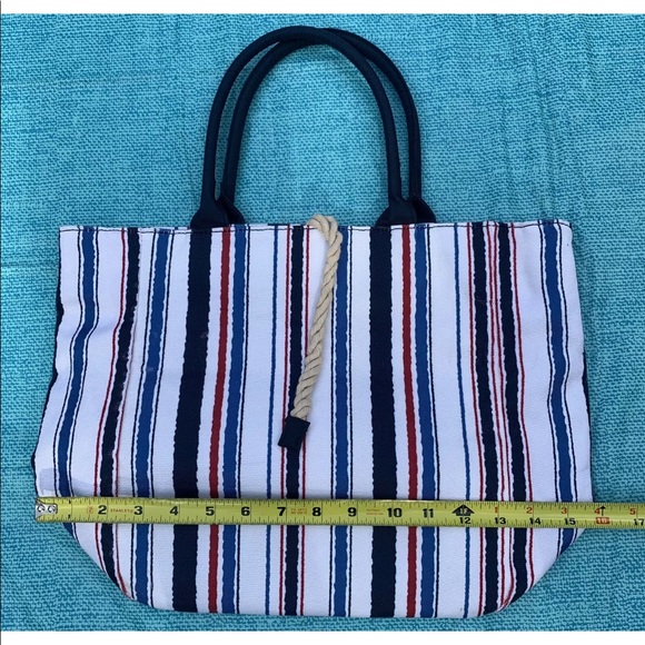 Unbranded Multi Colored Striped Tote Bag Red Interior Black Handles Casual - Picture 5 of 9